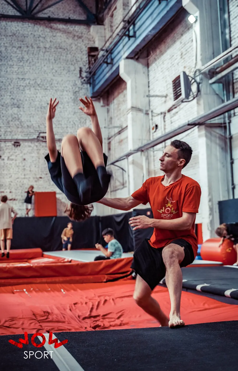Спортивный лагерь WowSport (акробатика для воздушных гимнастов)