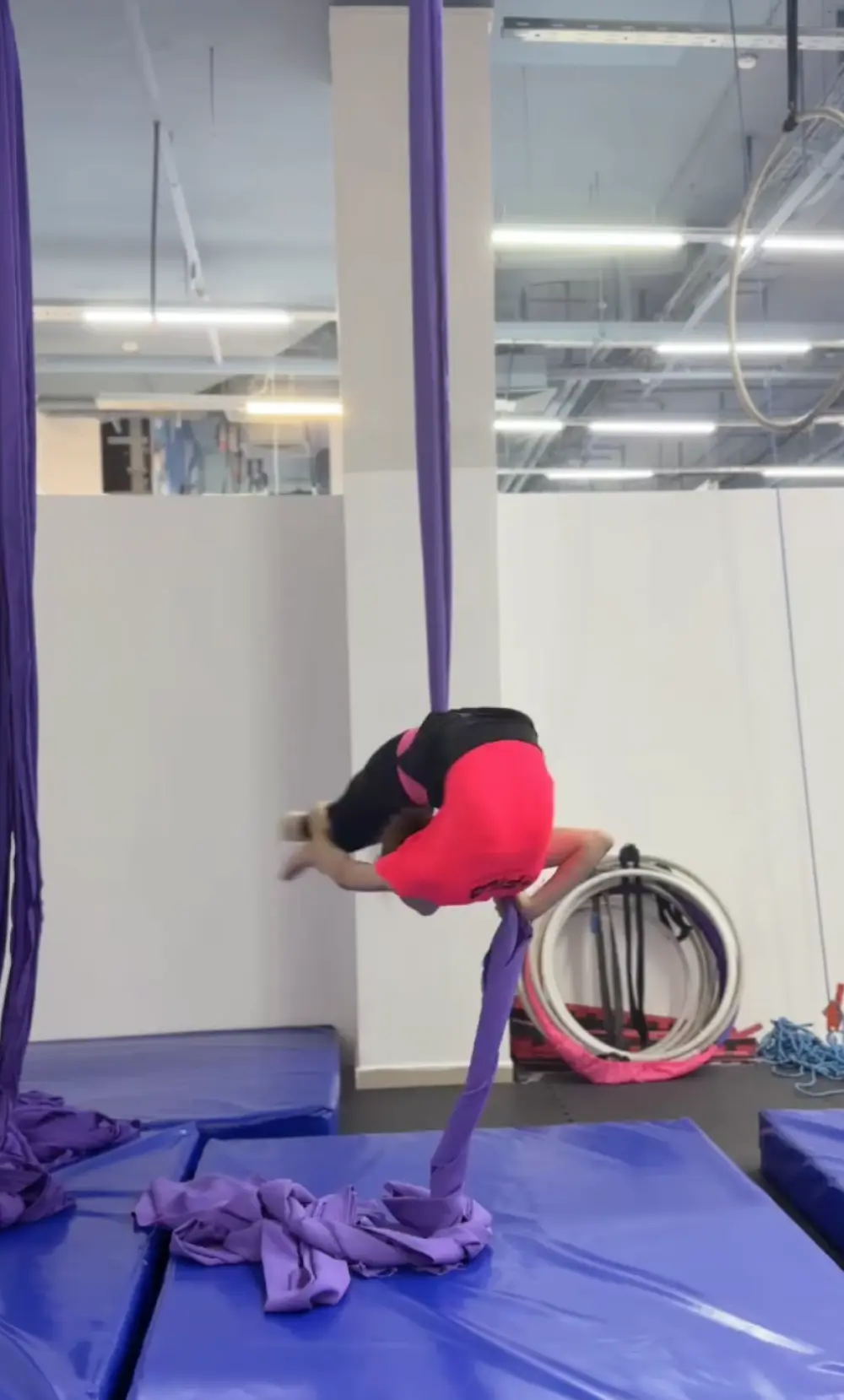 Студия спорта и воздушной гимнастики «Air World»