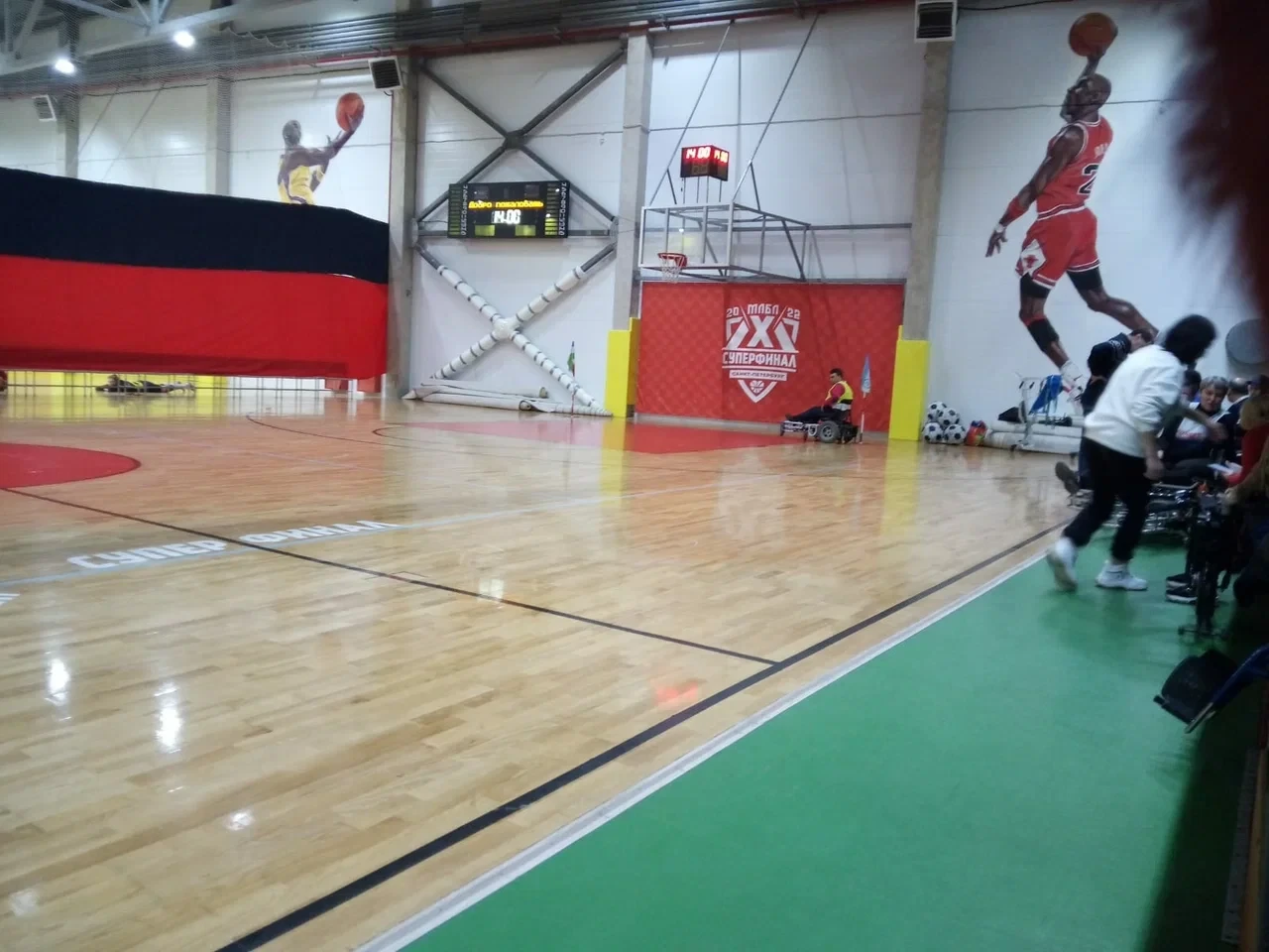 EXTREME EVENT aerial & pole