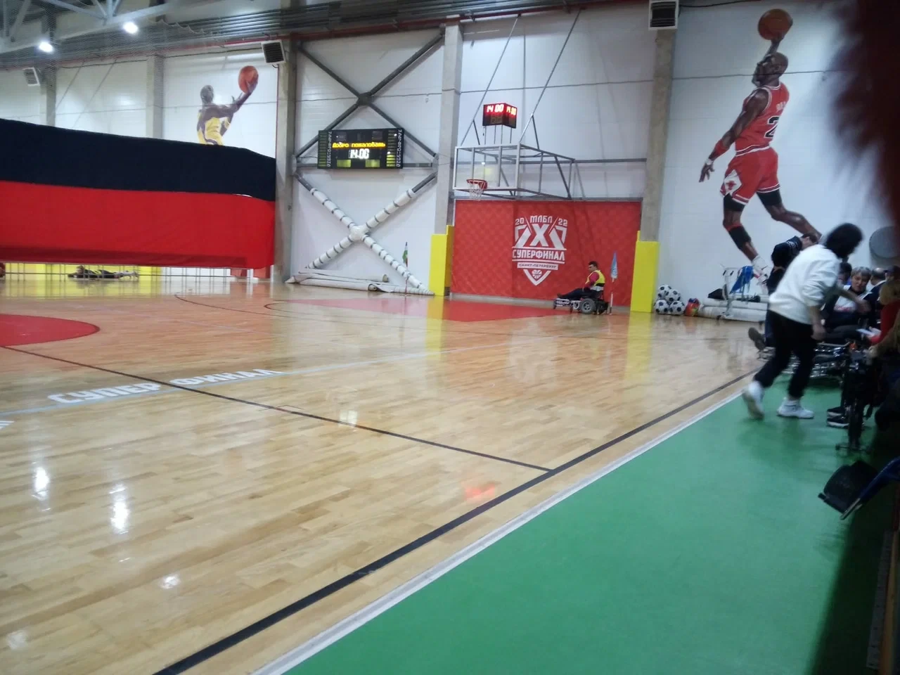 Открытый кубок по воздушной гимнастике "Кристалл"