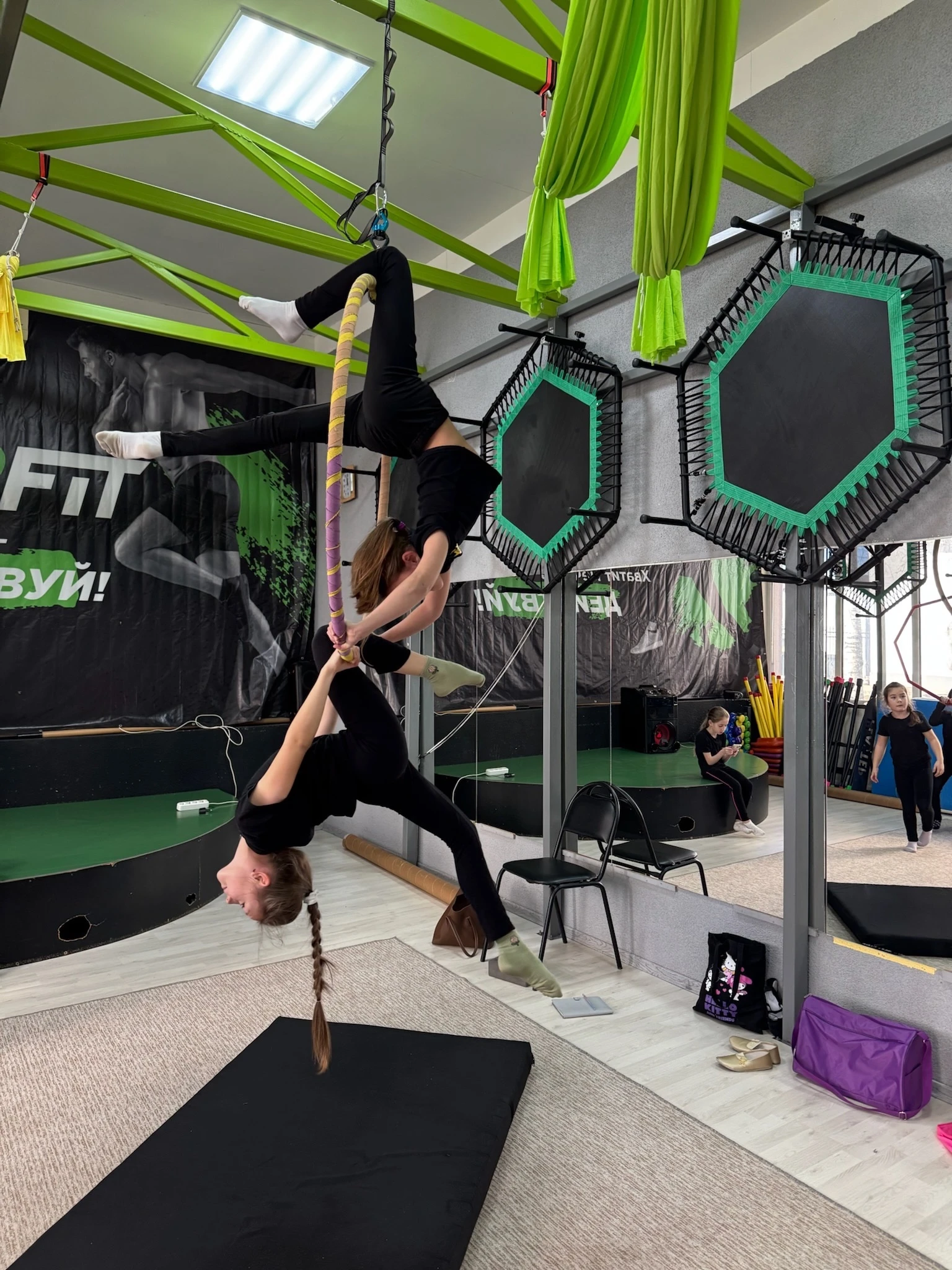 Цирковая студия "Взмах"