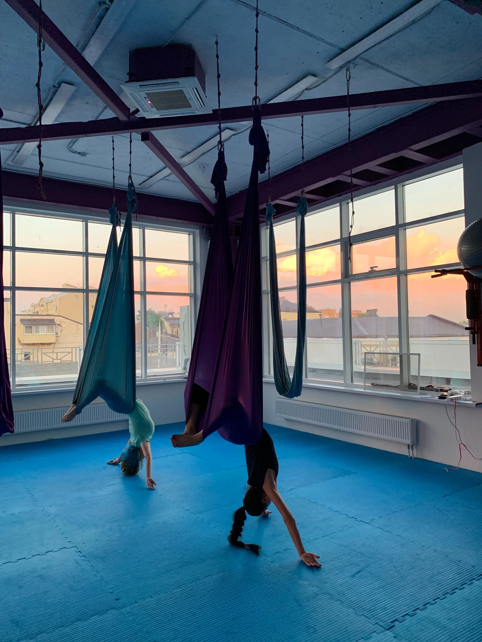 Студия воздушной гимнастики и фитнеса "AirGym"