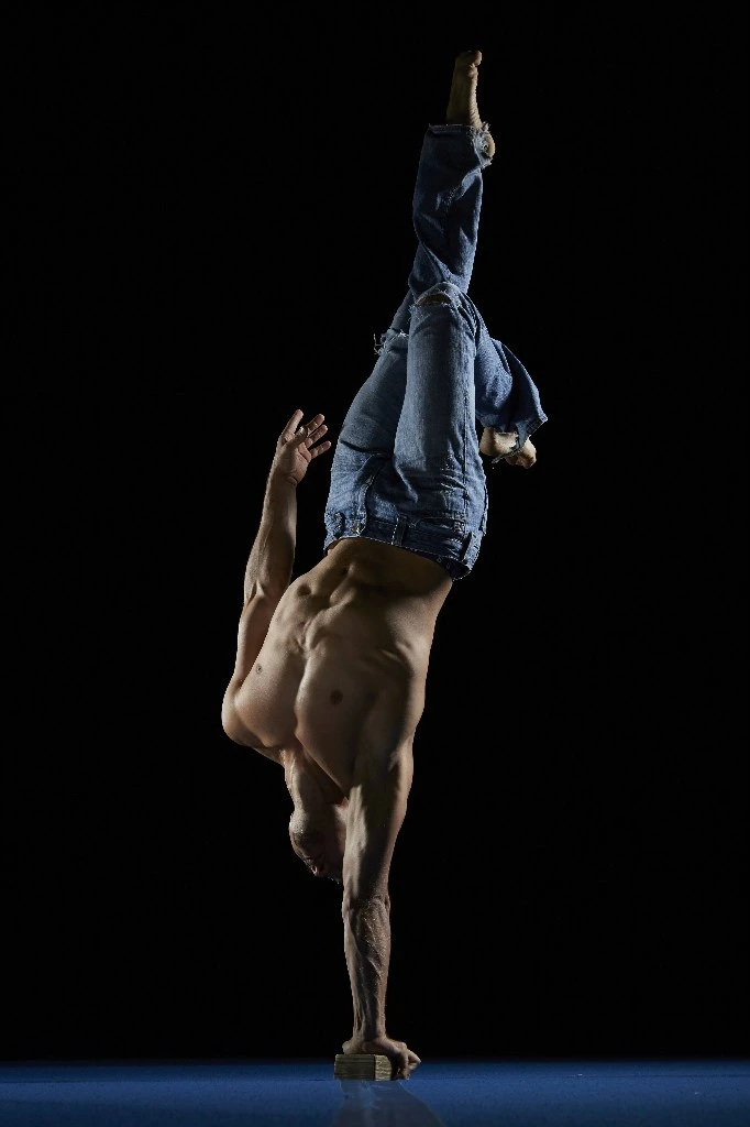 Мастер-класс по стойкам на руках